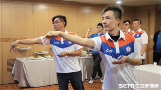 從軍人到飛鏢冠軍　小天分享打鏢技巧