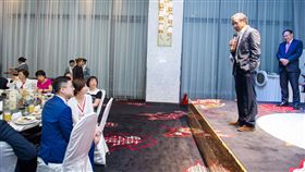 時代力量立委洪慈庸和台中市政府新聞局長卓冠廷結婚（圖／洪慈庸助理提供）