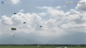 天降神兵　陸軍航特操演超震撼