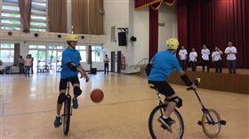 永不放棄！身障學生獨輪挑戰102公里（圖／台中市教育局）