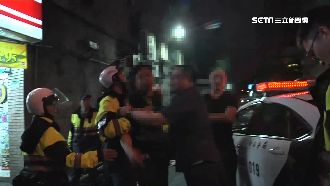 兩派人馬擦撞起衝突　男囂張怒嗆員警