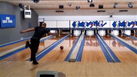 超強！美保齡球高手連丟12球全倒　僅花86秒創世界紀錄
圖／翻攝自syracuse.com YouTube
https://www.youtube.com/watch?v=AQnphc6qeNs