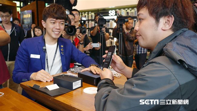 三星S8搶先取貨　頭香最早幾點到？