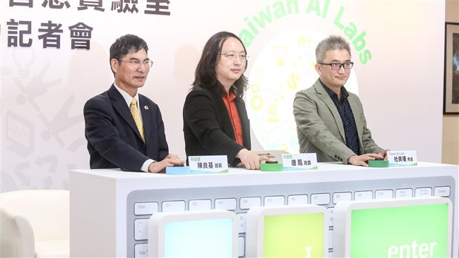 PTT創辦人離開微軟　創AI實驗室