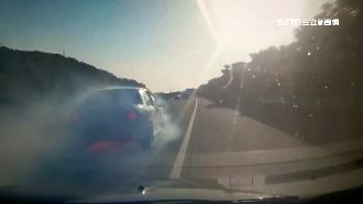 通緝犯國道奔馳躲警　火燒車後仍遭逮