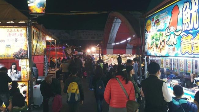號稱「全台最大夜市」開不到3年倒了