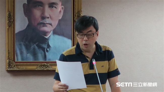 拚年改審查　召委段宜康擬長時間抗戰