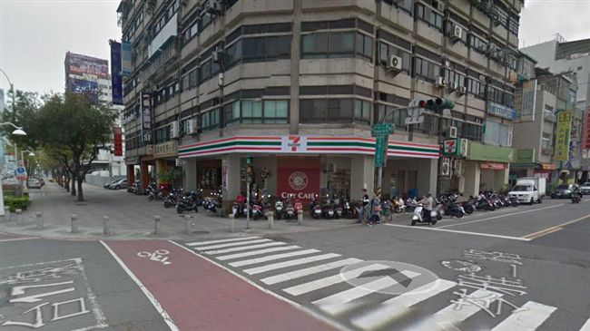 男給教訓認錯人　竟朝便衣警察呼巴掌