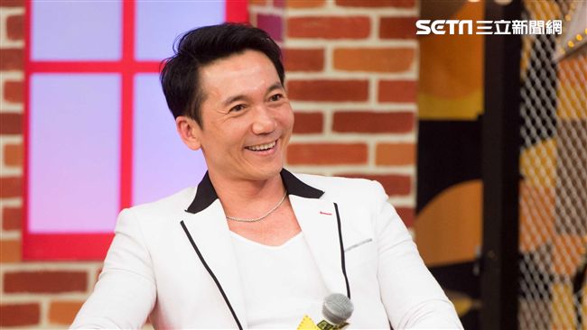 鄒兆龍保持完美體態秘訣 每天健身2小時 | 娛樂星聞
