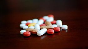 藥物,藥丸（圖非新聞當事人／攝影者Jamie,flikr CC License／網址http://bit.ly/2gKK3vN）