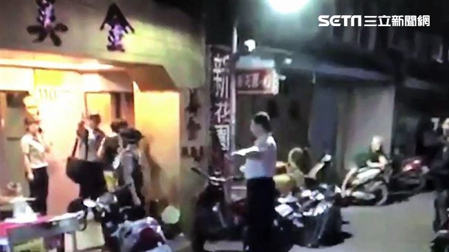 角頭躲茶室聚賭　見警逃遭辣椒水攻擊