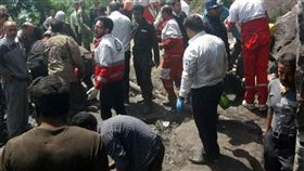 伊朗煤礦坑爆炸（圖／翻攝自推特）
https://goo.gl/NjBHCr