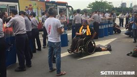 原民凱道遭警方清場,巴奈,那布 記者張之謙攝