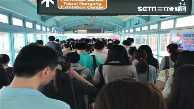 北捷車廂飄燒焦味　60名乘客急下車