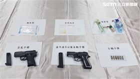 張男販毒擔心被黑吃黑，平時擁槍自重，警方登門查緝卻遭遇他兩度駕車衝撞，最後車輛自翻人遭逮（翻攝畫面）