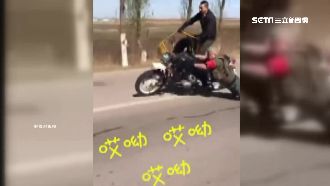 大叔耍帥「翹孤輪」　糗摔牽拖是失神