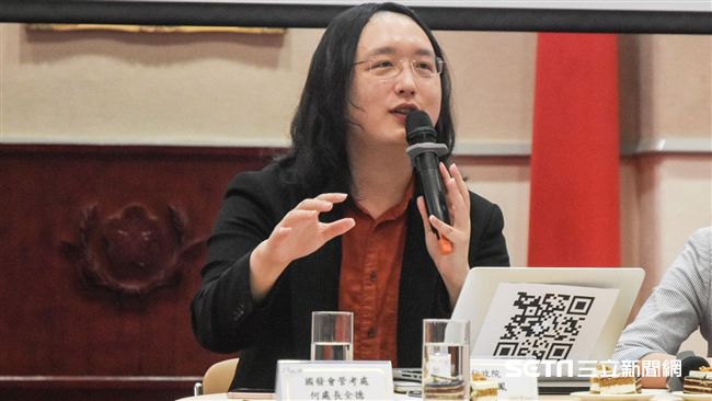 拒為行政團隊打分數　唐鳳給了8個字