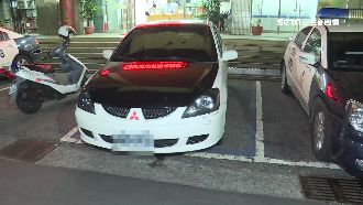 通緝犯身分曝光抵抗　警遭衝撞慘負傷