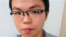 淡水警分局竹圍派出所員警黃威碩。（圖／翻攝畫面）