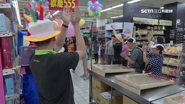 夏季節電　政府鼓勵民眾到賣場吹冷氣