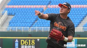 統一獅隊鄭鎧文。（圖／記者王怡翔攝）