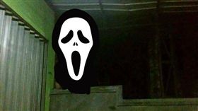 包頭殭屍,pocong,印尼,伊斯蘭,信仰,靈魂(臉書爆笑公社 https://www.facebook.com/photo.php?fbid=1541736009178481&set=gm.2332113633680634&type=3&theater)