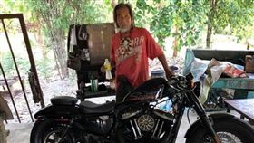 邋塌,大叔,接待,摩托車,重機,現金,維修員 圖／翻攝自Sanook https://goo.gl/oqwJpU