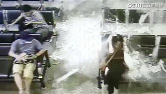 影／台南火車站天花板塌陷！影片曝光