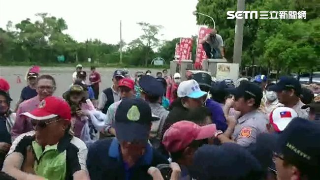八田與一追思會　抗議民眾與警爆衝突