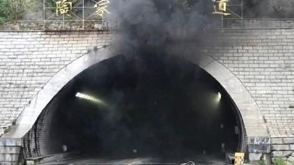 山東隧道火燒校車　11南韓幼童罹難