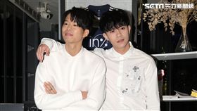 王友良、松岡李那及男子團體R-ICE，演出「櫻桃小丸子真人版」，帶著各自精彩新作集合成為「LIR」迷你專輯。（記者邱榮吉/攝影）