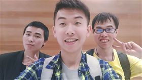 許東華,鄧佳華,FBI帥哥,吃屎哥,游兆霖 /翻攝自許東華臉書