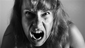 插隊遭制止　女竟把人打到腦震盪