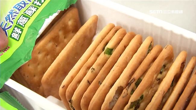 想吐胃酸過多　一片「蘇打餅」可解救