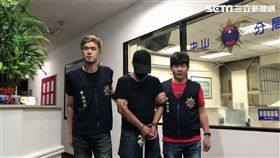 性侵假釋犯蕭國昌遭中山分局偵查隊逮捕，訊後解送台北地檢署歸案（楊忠翰攝）