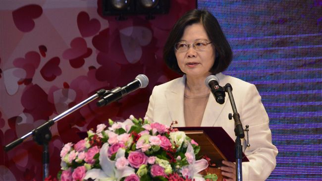 蔡英文遭批神隱　民進黨：作秀非風格