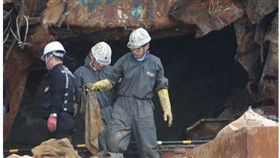 世越號發現大量疑似人骨_韓聯社