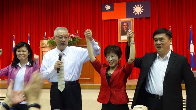 不認批郝新聞稿　吳拉郝喊團結