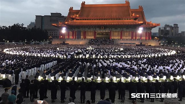 全球直播！慈濟浴佛母親節登場