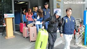 張男前往中國挑選年輕辣妹，再以自由行方式引進台灣賣淫，並訂做性感浴衣作為制服，藉以吸引日本旅客上門光顧（翻攝畫面）