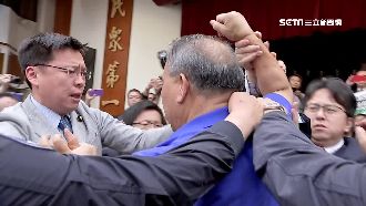 看不慣前瞻全武行　館長嗆一打百立委