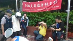 樂華夜市自治會,砍殺,攤位,攤販 
圖／翻攝畫面