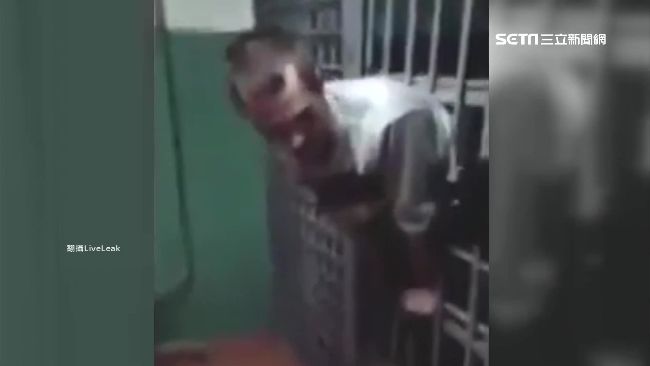 史上最蠢越獄犯　糗「卡欄杆」遭譏笑