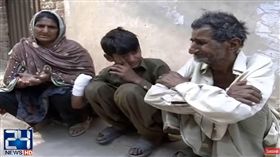 13歲童工怨欠薪…竟遭殘忍砍右手　雇主：只是想給他教訓 （圖／翻攝自YouTube）