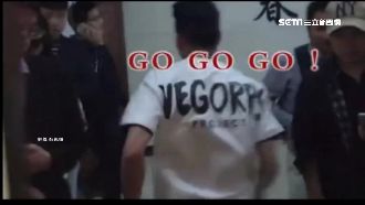 150秒跑贏地鐵！跑酷男趕上同列車