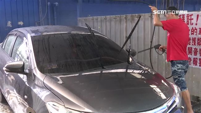 怒譙洗車場刮傷保時捷…男下場慘兮兮