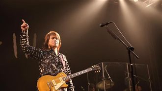 不負眾望！伍佰勇奪最佳台語專輯