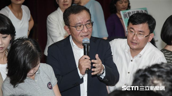不爽中監想抓扁　高志鵬怒嗆：試看嘜