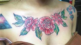 女大生 胸口 刺青https://www.facebook.com/pasuda.phonthajak/photos?pnref=lhc
