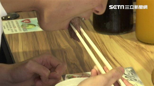 野宴爆噁一籮筐！曾售「屎」味大腸頭